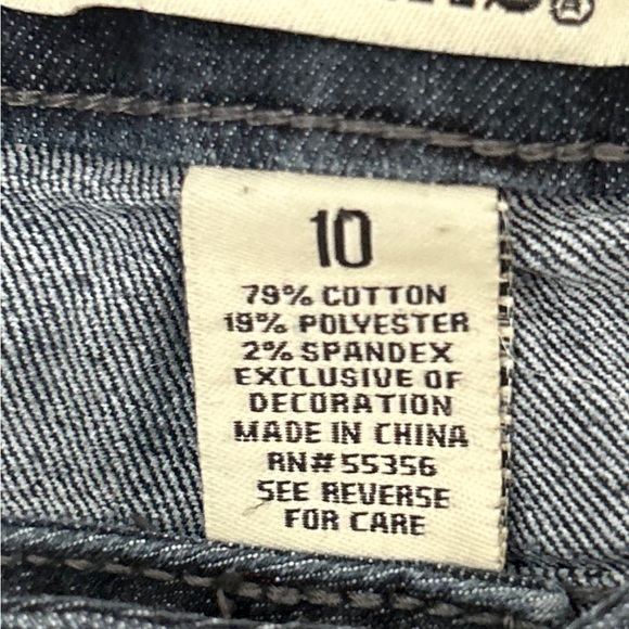 D. Jeans - Picture 5 of 5